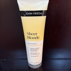 John Frieda Go Blonder Lightening Conditioner - Yellow & White